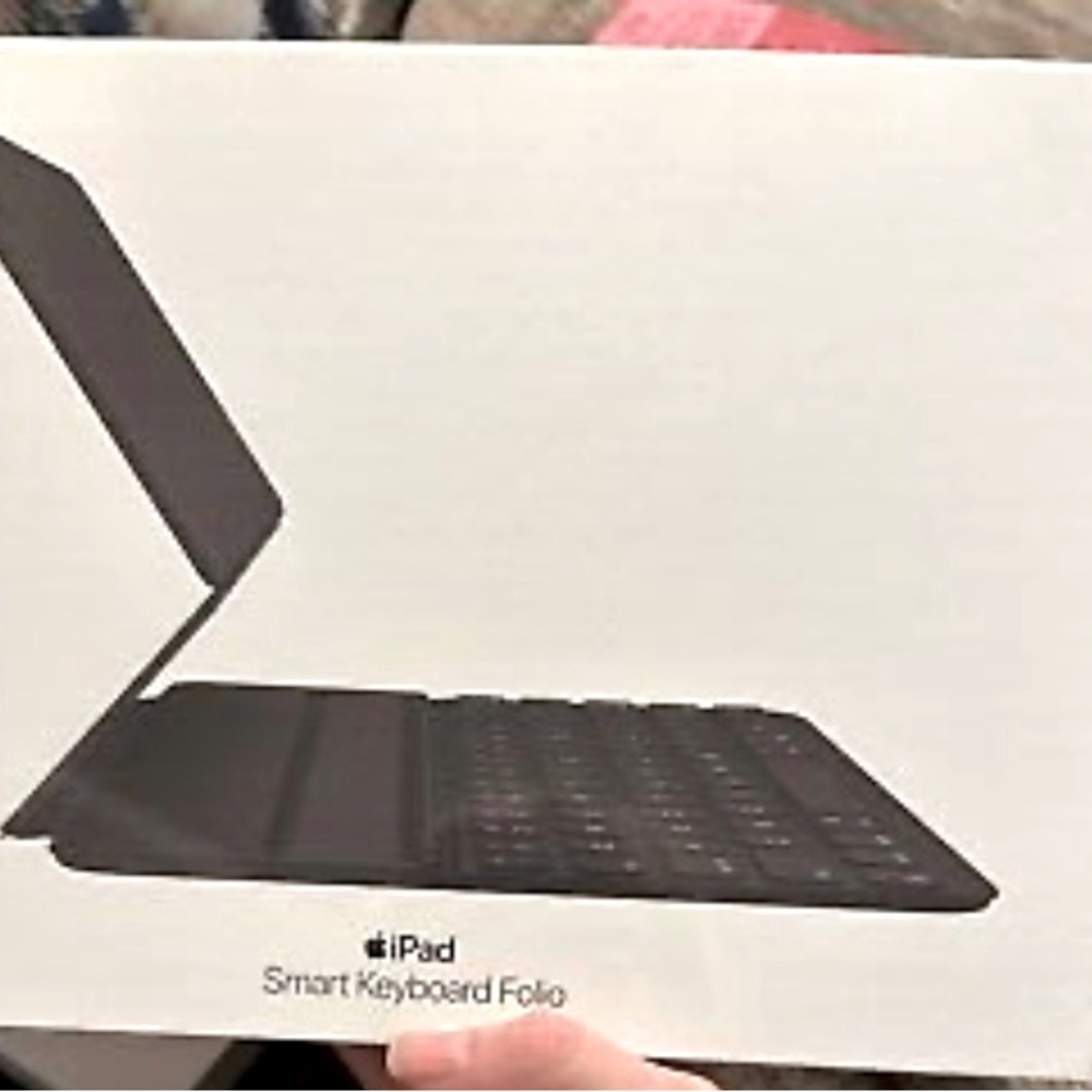 Apple MXNK2LLA Smart Keyboard for 11 inch IPAD-Pro-Black